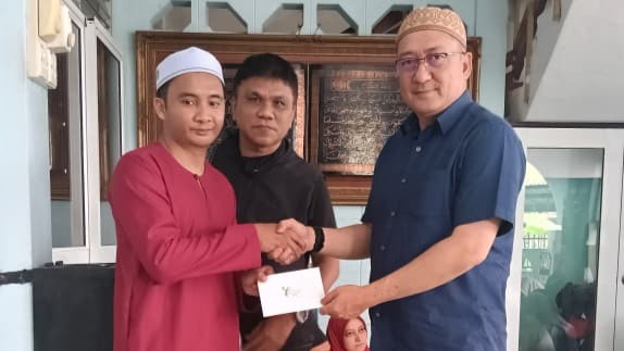 YAYASAN PRIHATIN SERAH SUMBANGAN KHAIRAT KEMATIAN KEPADA BEKAS AHLI